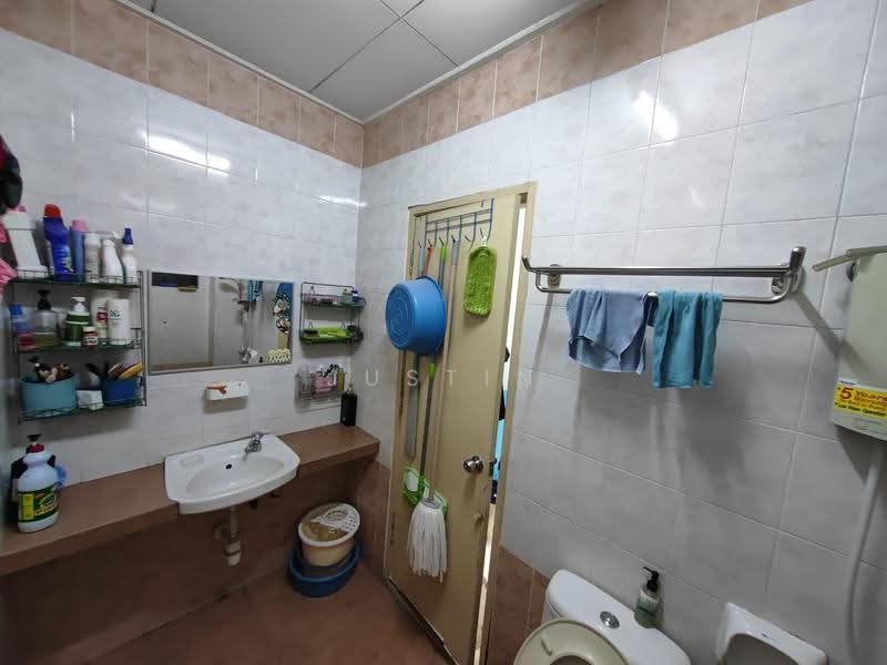 Rumah Teres 2-Tingkat untuk Dijual di Bukit Jelutong (Shah Alam) - Justin Voon - Bathroom - PropertyGuru.com.my