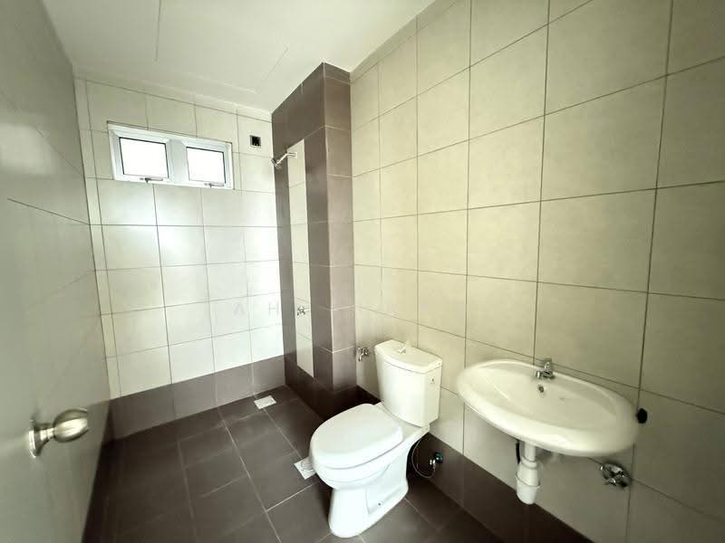 Service Residence for Sale at One 49 Residence - Ah Liang - Bathroom - PropertyGuru.com.my