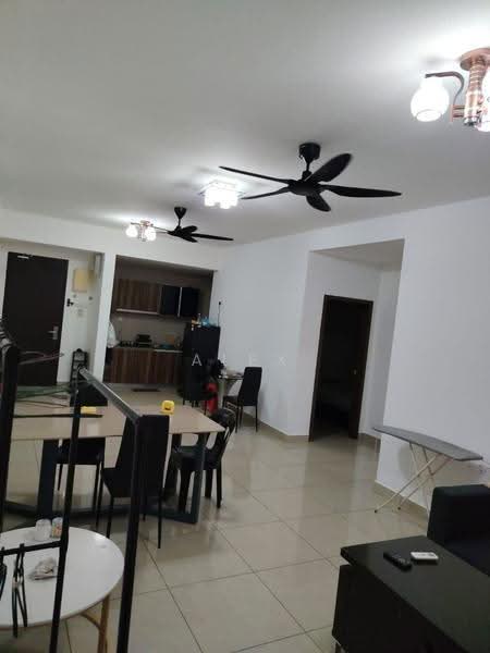 Kediaman Servis untuk Disewa di D'Secret Garden (Pangsapuri Kempas Indah) - Alex How - Living Room - PropertyGuru.com.my