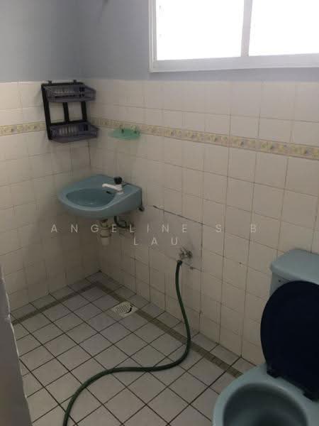 Rumah Teres 2-Tingkat untuk Dijual di Bandar Sri Damansara (Selangor) - Angeline S B Lau - Bathroom - PropertyGuru.com.my
