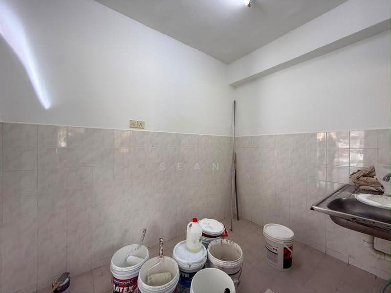 Flat for Sale at Taman Tampoi Indah - Sean Yeoh - Interior - PropertyGuru.com.my