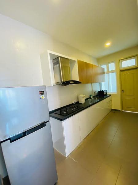 Service Residence for Sale at THE SENAI GARDEN (PANGSAPURI IMPIAN SENAI) - Bee Bee - PropertyGuru.com.my