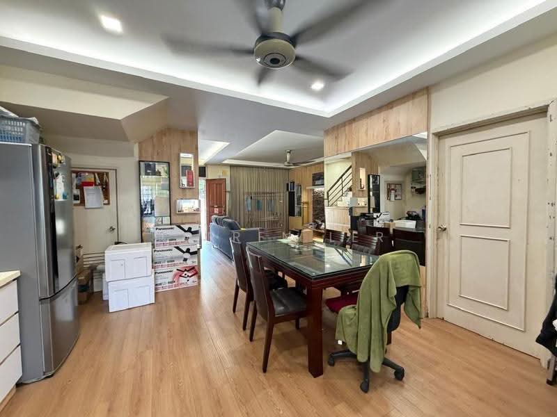 2-storey Terraced House for Sale in Taman Desa Tebrau (Tebrau) - Darren Ler - Living Room - PropertyGuru.com.my