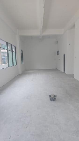 Shop / Office untuk Disewa di Johor Bahru (Johor) - James Bong - Interior - PropertyGuru.com.my