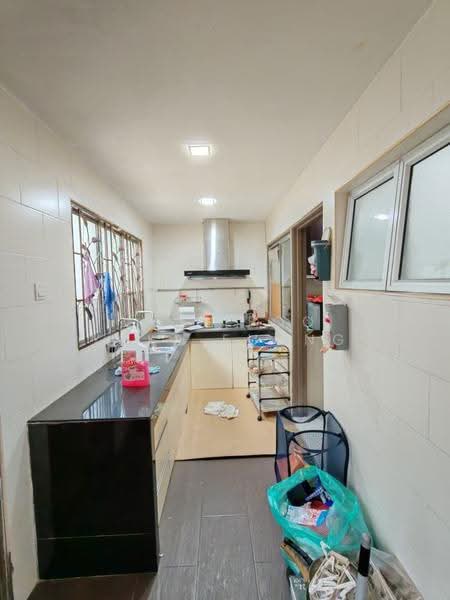 Rumah Teres 2-Tingkat untuk Dijual di Setia Alam (Selangor) - Veni Foo Yoke Fuang - Kitchen - PropertyGuru.com.my