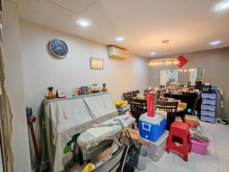 Rumah Teres 2-Tingkat untuk Dijual di Setia Alam (Selangor) - Veni Foo Yoke Fuang - Living Room - PropertyGuru.com.my