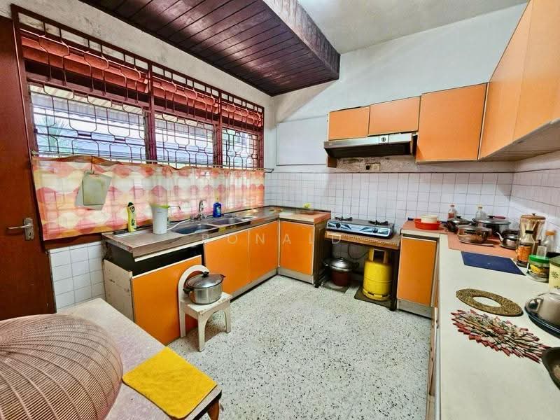 Bungalow House untuk Dijual di Minden Heights (Gelugor) - Ronald Kee - Kitchen - PropertyGuru.com.my