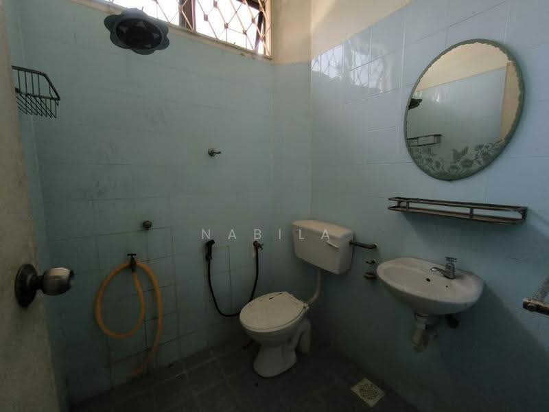 Rumah Teres 2-Tingkat untuk Dijual di Kota Bharu (Kelantan) - Nabila Nazori - Bathroom - PropertyGuru.com.my