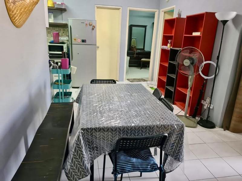 Pangsapuri untuk Disewa di Vista Pinggiran Apartment - Peter Tan - Dining Room - PropertyGuru.com.my