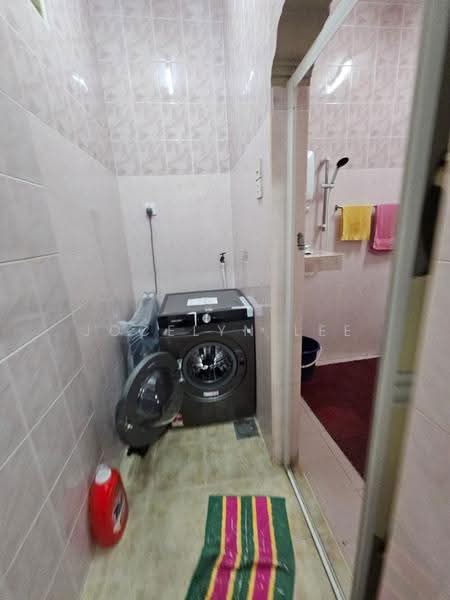 Rumah Teres 2-Tingkat untuk Dijual di Taman Sri Pulai Perdana (Skudai) - Jocelyn Lee - Bathroom - PropertyGuru.com.my