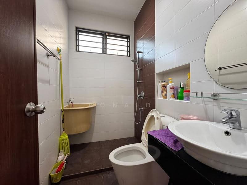 Rumah Berkembar untuk Dijual di Minden Heights (Gelugor) - Ronald Kee - Bathroom - PropertyGuru.com.my