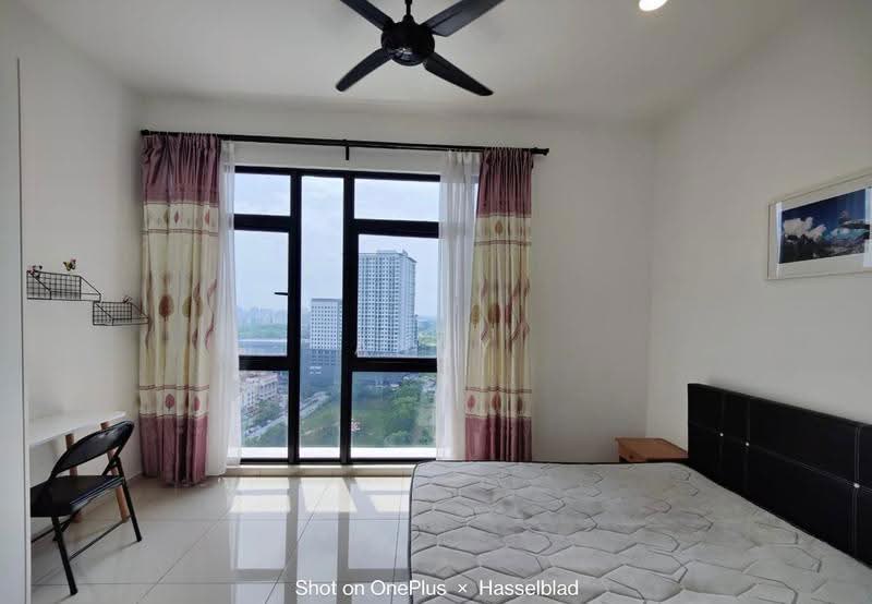 Kediaman Servis untuk Dijual di Centrus Soho - Andy Lau - Bedroom - PropertyGuru.com.my
