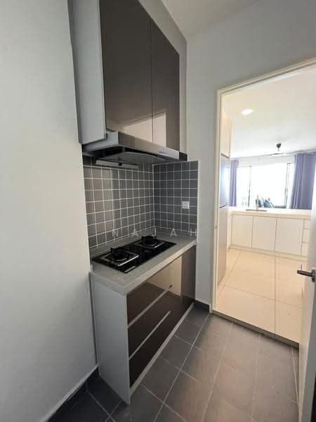 Kondominium untuk Disewa di Cristal Serin Residence - Najah Kadir - Kitchen - PropertyGuru.com.my