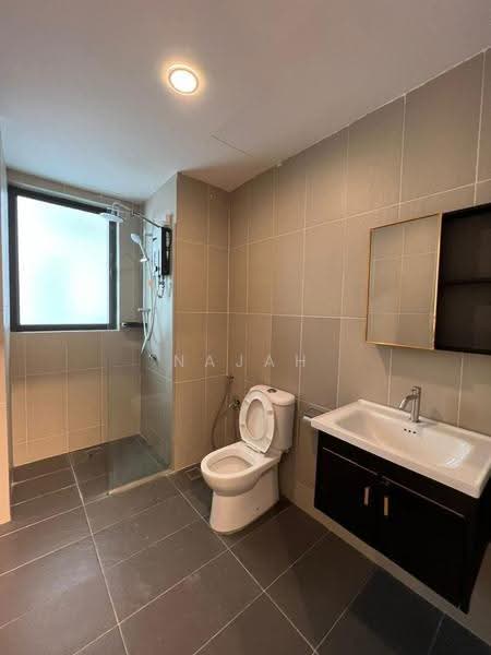 Kondominium untuk Disewa di Cristal Serin Residence - Najah Kadir - Bathroom - PropertyGuru.com.my