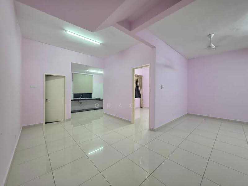 Rumah Teres 2-Tingkat untuk Disewa di Bandar Cemerlang (Ulu Tiram) - Grace Chiew - Living Room - PropertyGuru.com.my
