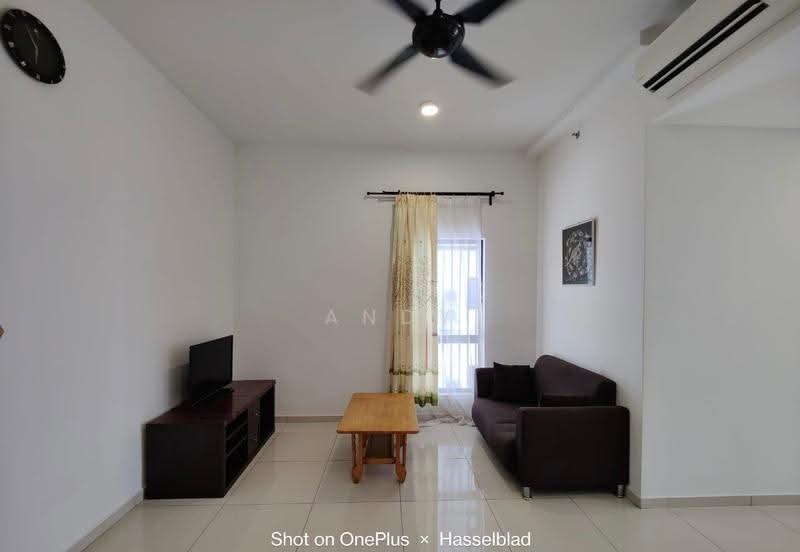 Kediaman Servis untuk Dijual di Centrus Soho - Andy Lau - Living Room - PropertyGuru.com.my