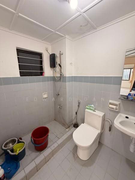 Pangsapuri untuk Disewa di Pan Vista - Edward Gan - Bathroom - PropertyGuru.com.my
