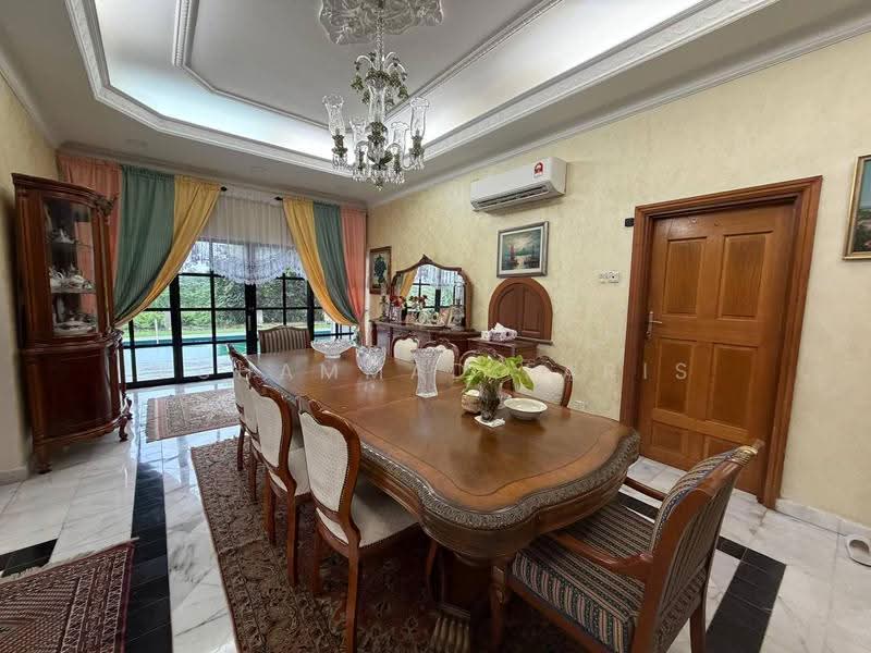 Bungalow House for Sale in Shah Alam (Selangor) - Muhammad Faris - Dining Room - PropertyGuru.com.my
