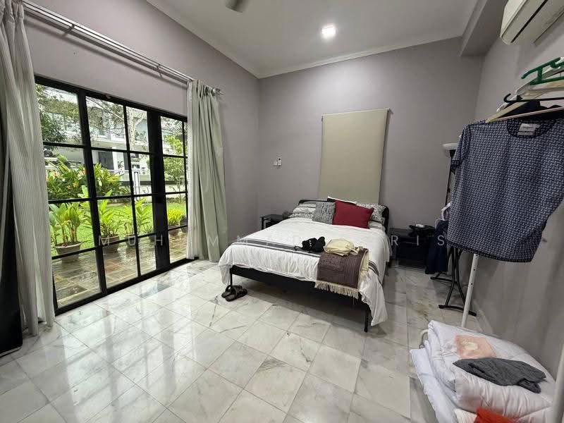Bungalow House for Sale in Shah Alam (Selangor) - Muhammad Faris - Bedroom - PropertyGuru.com.my