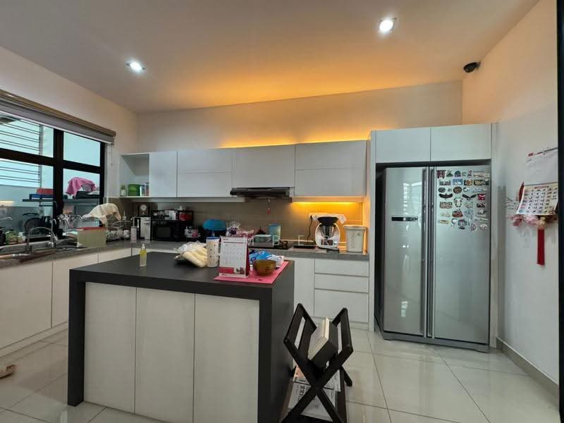 Rumah Berkembar untuk Dijual di Johor Bahru (Johor) - Amber Hew - Kitchen - PropertyGuru.com.my