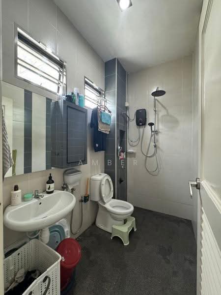 Rumah Berkembar untuk Dijual di Johor Bahru (Johor) - Amber Hew - Bathroom - PropertyGuru.com.my