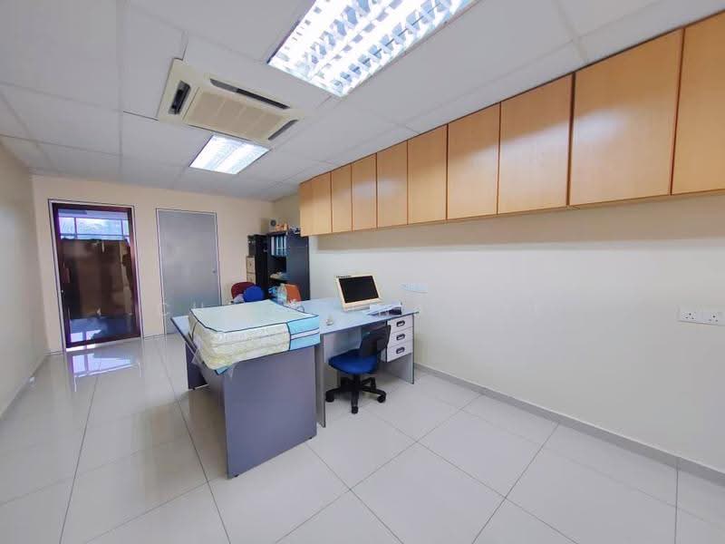 Shop for Sale in Taman Cheng Utama (Cheng) - Christina Lee - PropertyGuru.com.my