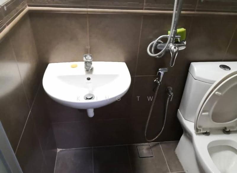 2-storey Terraced House for Sale in Taman Sri Sinar (Segambut) - Kiing TW - Bathroom - PropertyGuru.com.my