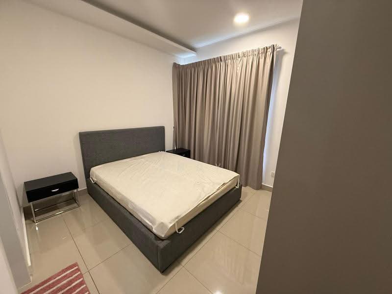 Kediaman Servis untuk Dijual di Eclipse Residence @ Pan'gaea - Andy Lau - Bedroom - PropertyGuru.com.my