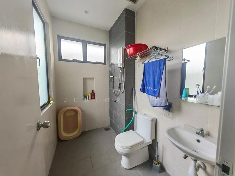 2-storey Terraced House for Sale in Rawang (Selangor) - Junior Ong - Bathroom - PropertyGuru.com.my