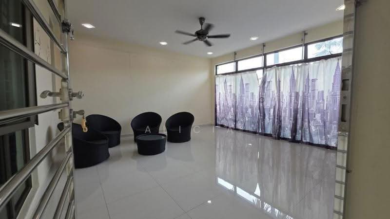 Rumah Kluster untuk Dijual di Taman Sutera Utama (Skudai) - Alicia Fong - Living Room - PropertyGuru.com.my