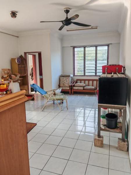 Kondominium untuk Dijual di Garden Park - Kenny Lai - Living Room - PropertyGuru.com.my