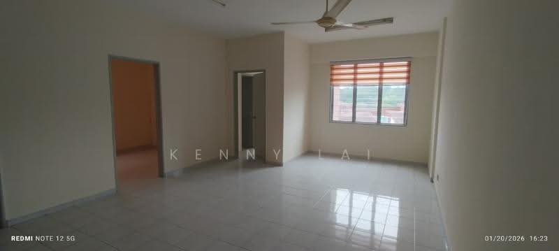 Kondominium untuk Dijual di Garden Park - Kenny Lai - Living Room - PropertyGuru.com.my