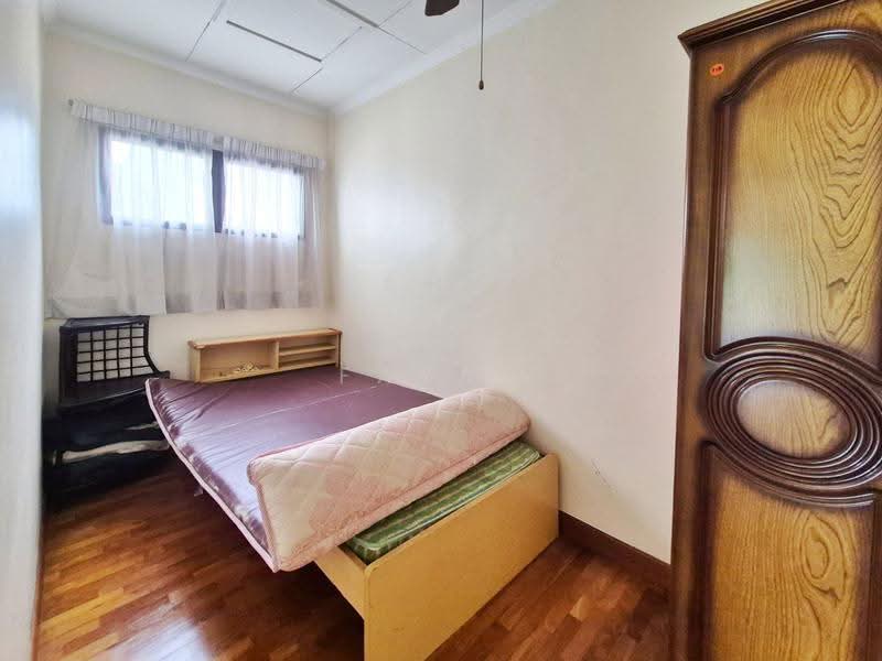 Rumah Berkembar untuk Dijual di Seksyen 13 (Shah Alam) - Farah Rasul - PropertyGuru.com.my
