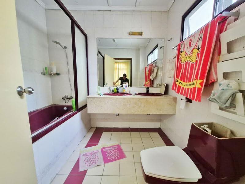 Rumah Berkembar untuk Dijual di Seksyen 13 (Shah Alam) - Farah Rasul - PropertyGuru.com.my