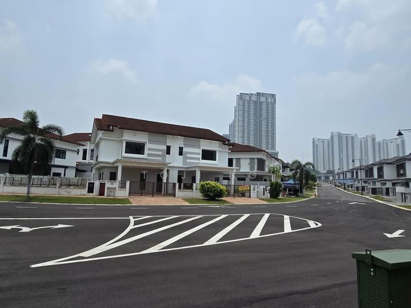 Rumah Berkembar untuk Dijual di Bandar Kinrara (Selangor) - Toji Ng - Exterior - PropertyGuru.com.my