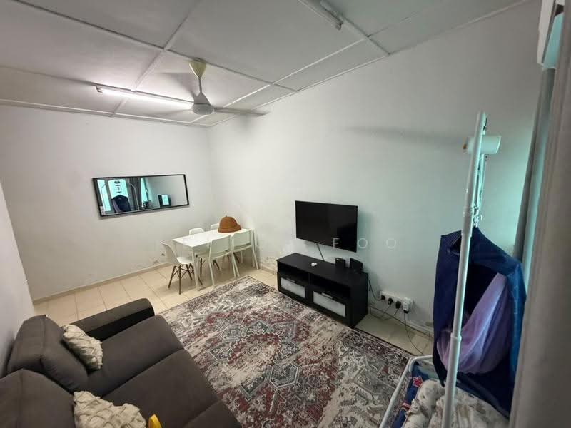 1-storey Terraced House for Sale in Taman Desa Kundang (Rawang) - Kelton Foo - Living Room - PropertyGuru.com.my