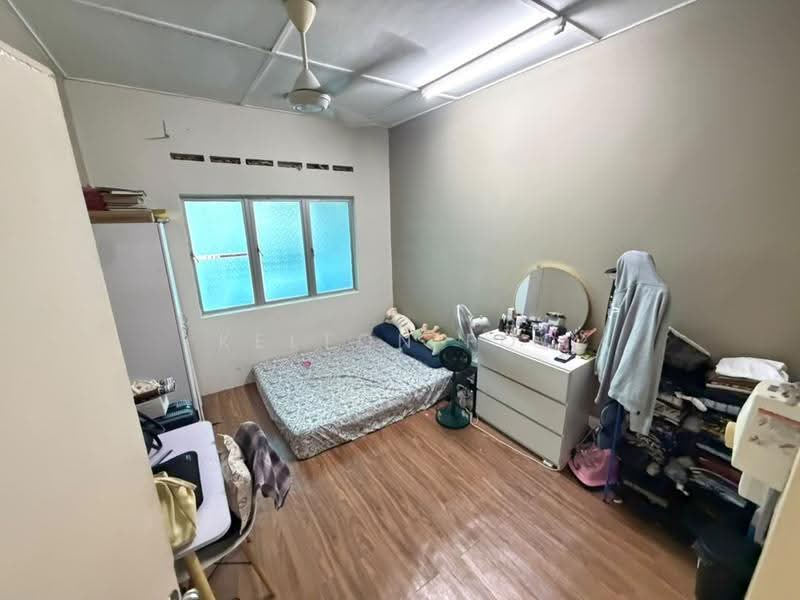 1-storey Terraced House for Sale in Taman Desa Kundang (Rawang) - Kelton Foo - Bedroom - PropertyGuru.com.my