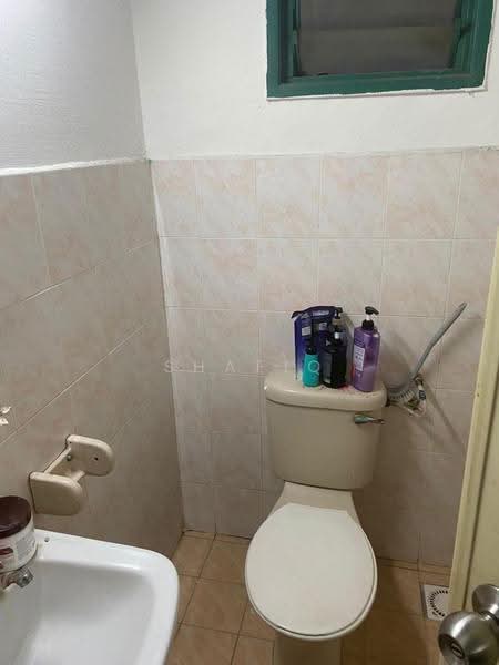Pangsapuri untuk Disewa di Vista Pinggiran Apartment - Shafiq Muttalib - Bathroom - PropertyGuru.com.my