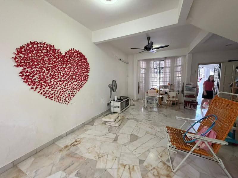 2-storey Terraced House for Sale in Bandar Bukit Puchong (Puchong) - Celine Kong - Living Room - PropertyGuru.com.my
