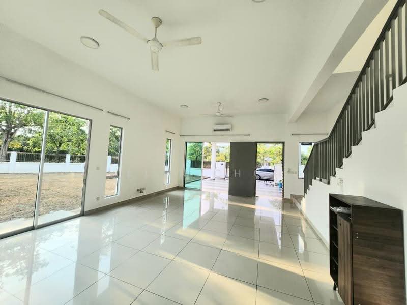 2-storey Terraced House for Rent in Seremban (Negeri Sembilan) - Evelyn Chong - Living Room - PropertyGuru.com.my
