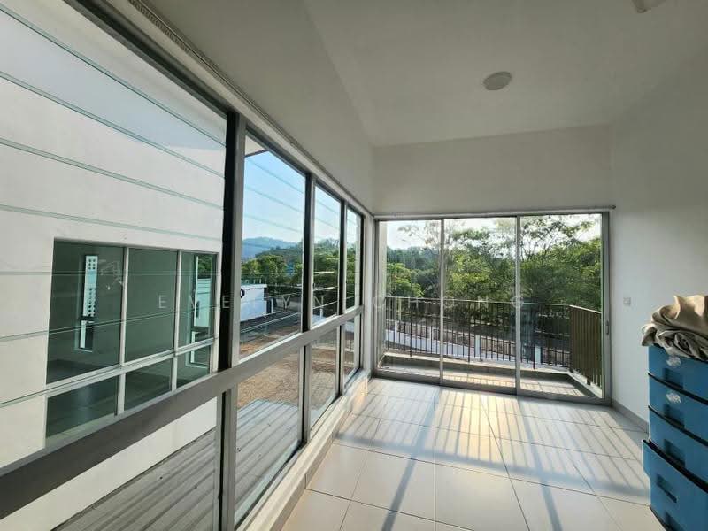 2-storey Terraced House for Rent in Seremban (Negeri Sembilan) - Evelyn Chong - Balcony - PropertyGuru.com.my