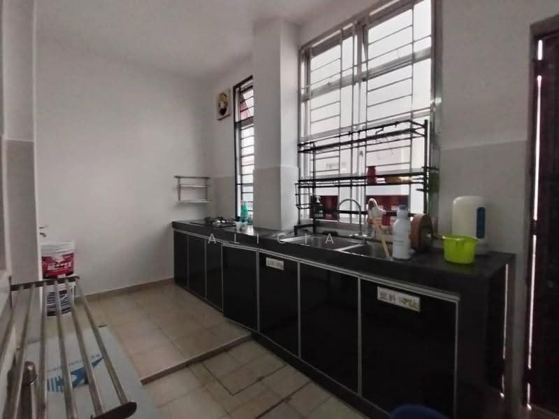 2-storey Terraced House for Sale in Taman Nusa Sentral (Iskandar Puteri (Nusajaya)) - Alicia Fong - Kitchen - PropertyGuru.com.my