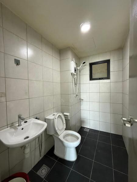 Service Residence for Sale at Edusphere - Andy Lau - Bathroom - PropertyGuru.com.my