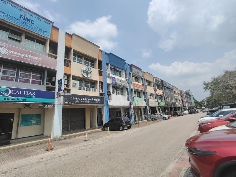 Shop / Office untuk Disewa di Bandar Baru Permas Jaya (Permas Jaya) - Darren Ang - Exterior - PropertyGuru.com.my