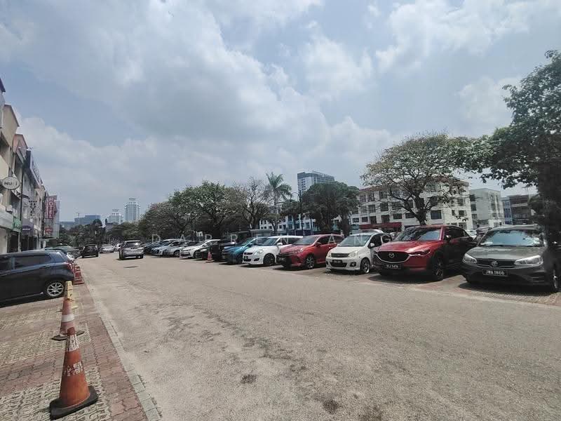 Shop / Office untuk Disewa di Bandar Baru Permas Jaya (Permas Jaya) - Darren Ang - Exterior - PropertyGuru.com.my