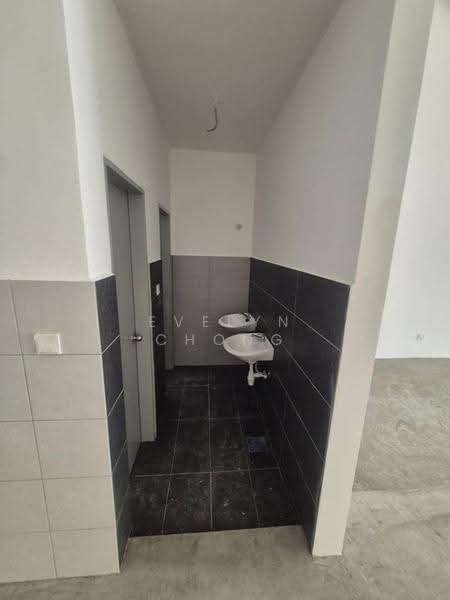 Shop / Office untuk Disewa di Bandar Ainsdale (Seremban) - Evelyn Chong - Bathroom - PropertyGuru.com.my