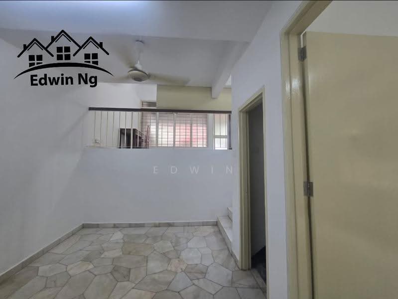 2-storey Terraced House for Rent in Island Park (Jelutong) - Edwin Ng - Interior - PropertyGuru.com.my