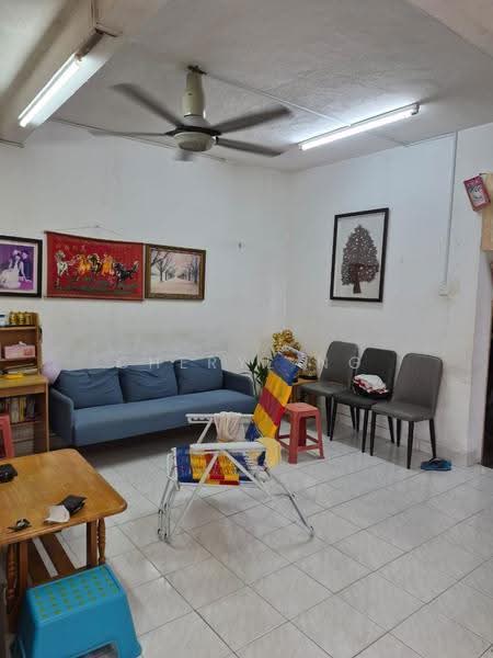 2-storey Terraced House for Sale in Taman Puteri Wangsa (Ulu Tiram) - Cheryl Ng - Living Room - PropertyGuru.com.my