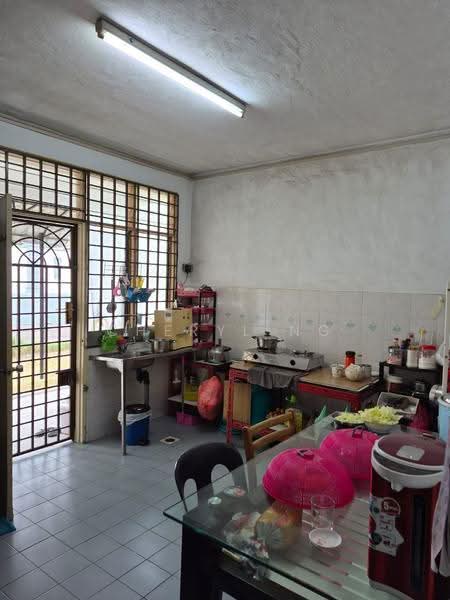 2-storey Terraced House for Sale in Taman Puteri Wangsa (Ulu Tiram) - Cheryl Ng - Kitchen - PropertyGuru.com.my
