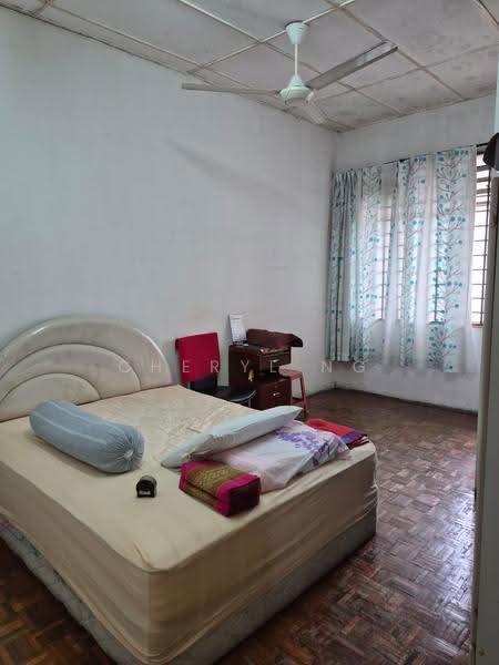 2-storey Terraced House for Sale in Taman Puteri Wangsa (Ulu Tiram) - Cheryl Ng - Bedroom - PropertyGuru.com.my